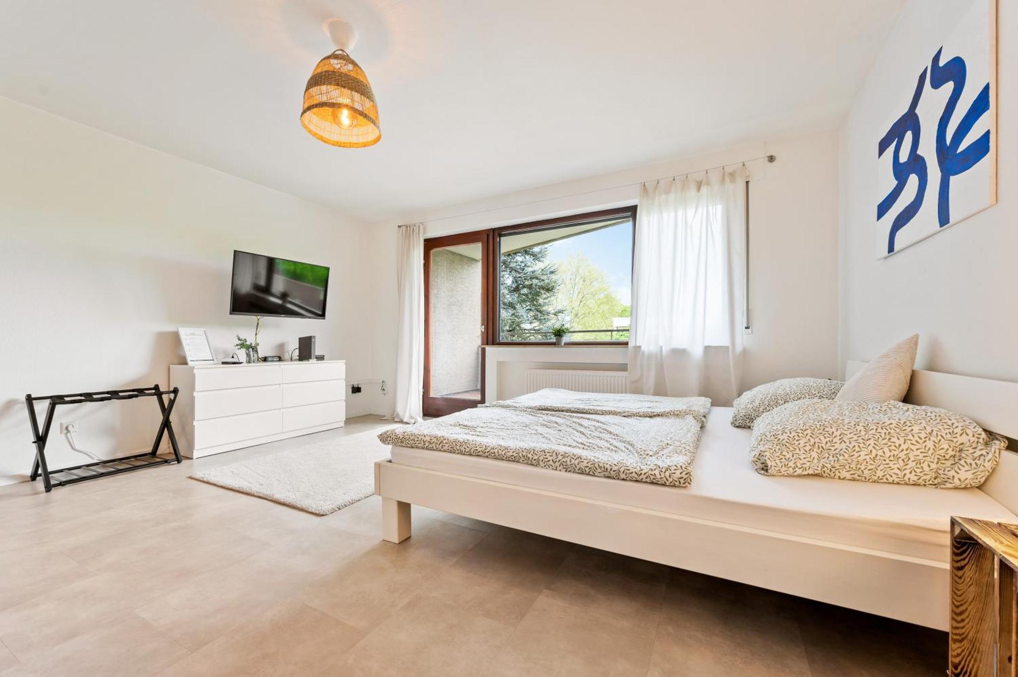 Idyl Kostenloser Privat-Parkplatz Wifi Smarttv Balkon Ludwigsburg Luaran gambar